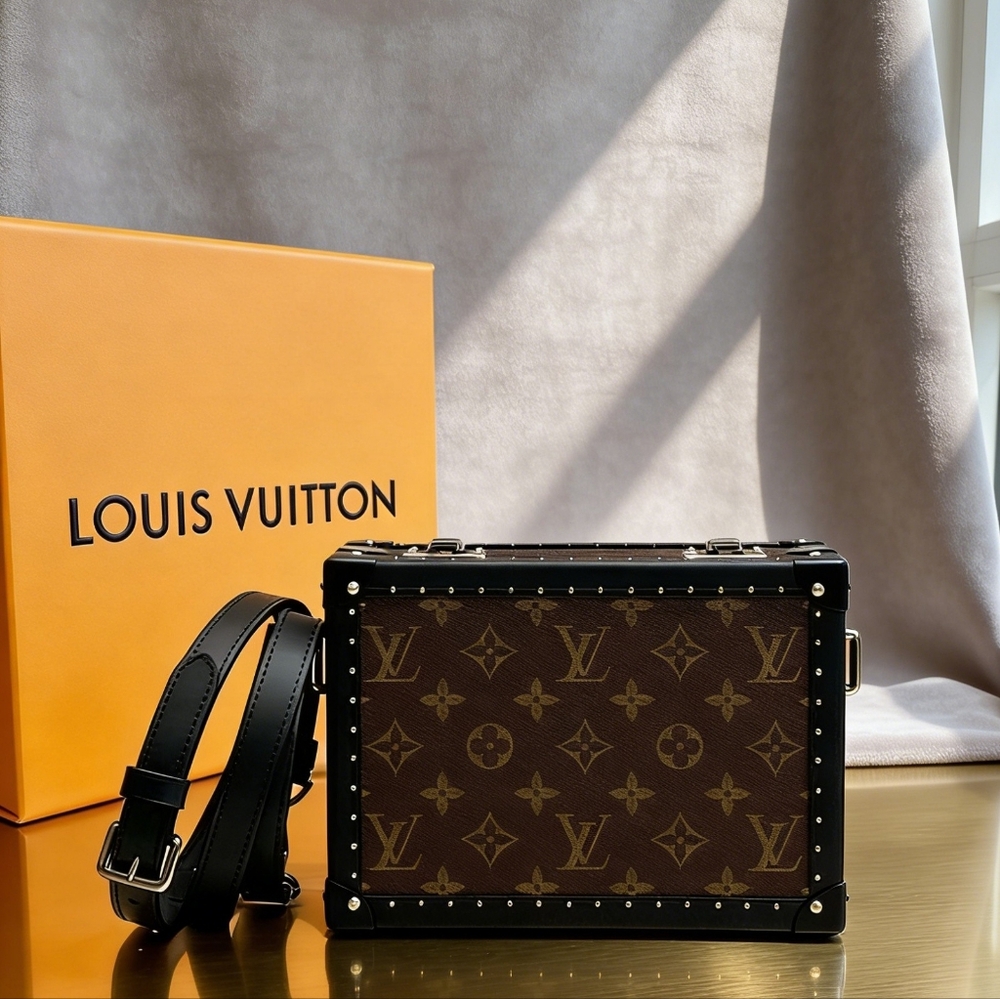 Louis Vuitton Clutch Box Monogram Macassar